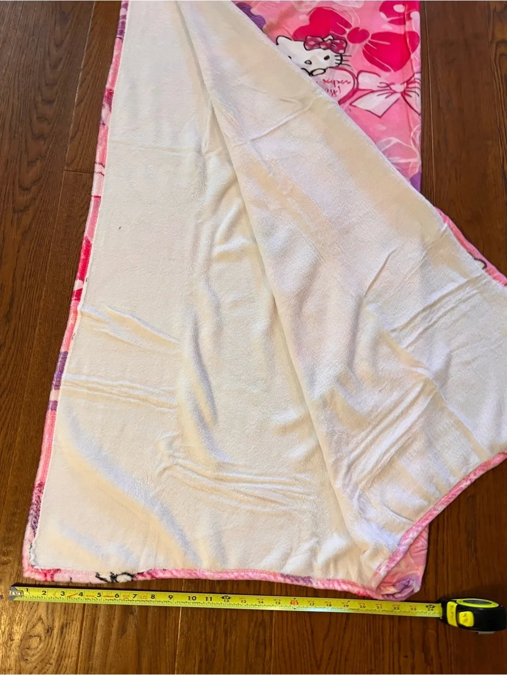 Hello Kitty Pink and Purple Bow Plush‎ Throw